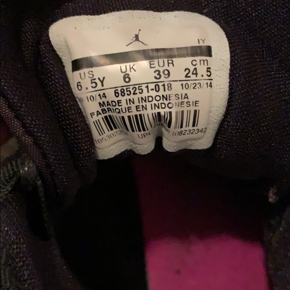 Air Jordan Future Low Top size 6.5 Youth - Picture 4 of 6